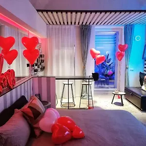 https://hello-gorgeous-suite-bari.barihotels.org